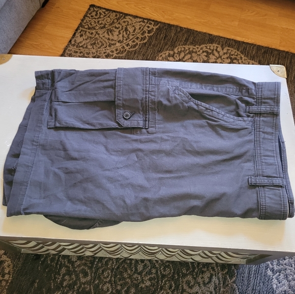 New! FOUNDRY SUPPLY CO. Everyday Shorts - Picture 6 of 10